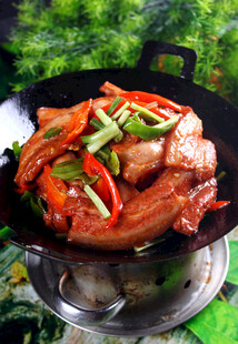  干锅大片肉