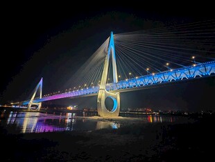 重庆白居寺大桥夜景蓝色大桥