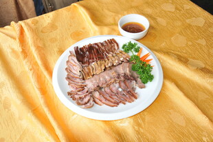 烧肉拼盘