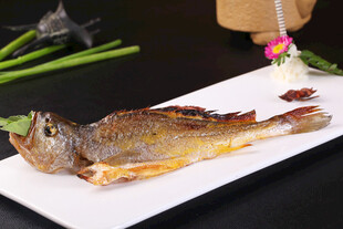  酥香小黄鱼