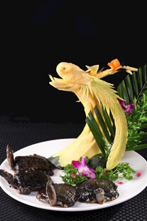 卤水小甲鱼 