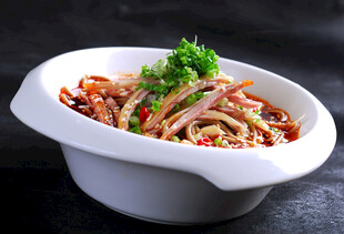  鸡丝荞面