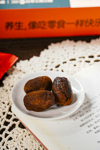 黄精抱枣