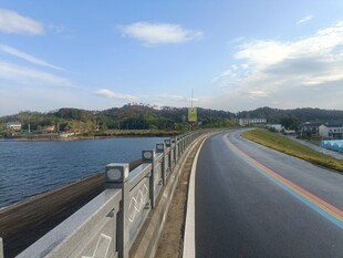 大坝