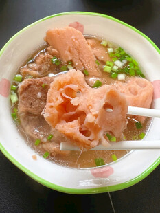 莲藕排骨汤