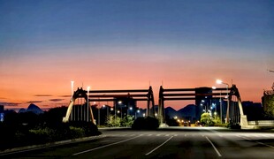 日出 清晨 