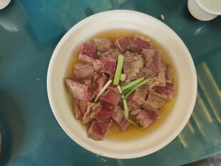 焖牛肉
