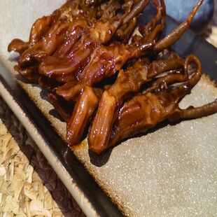 秘制鸭舌 