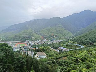 山中的小村庄