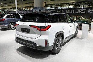 蔚来汽车
