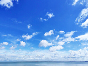 蓝天白云 