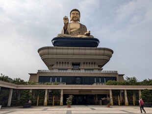  艺术雕塑 