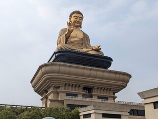  艺术雕塑  