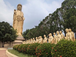  艺术雕塑  