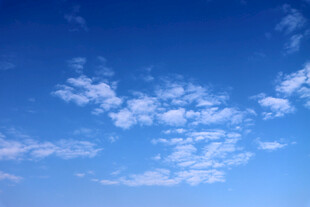 蓝天白云