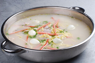 鲜汤生鱼饺