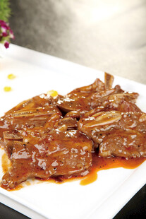 红酒醉牛排