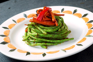 干煸豆角菌菇
