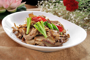 风吹肉干巴菌