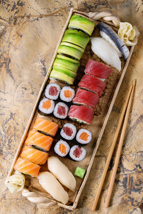 寿司拼盘