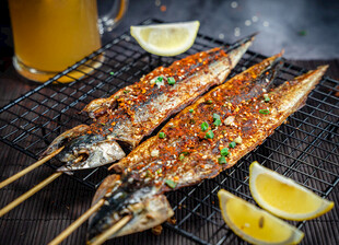 碳烤秋刀鱼
