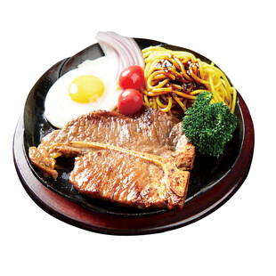 T骨牛排 西蓝花 煎蛋 意面