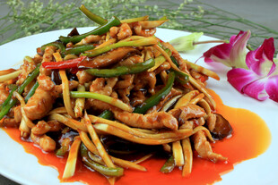 鱼香肉丝 