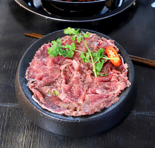 石锅牛肉 石锅嫩牛肉