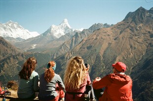 户外徒步登山