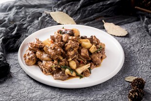 红烧鸡块