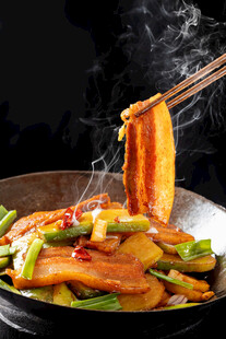 大蒜炒腊肉