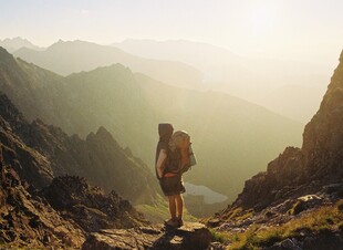 登山远眺