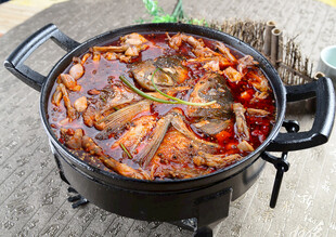 香辣鱼头煲 