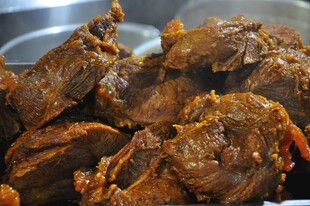 卤牛肉