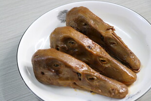 卤鸭头