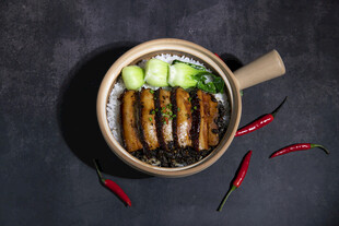 梅菜扣肉饭 