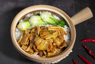 腐竹烧肉饭 