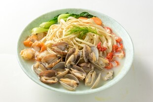 鲜虾鱿鱼面 