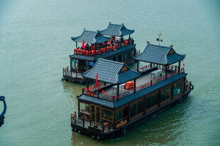 中式游船