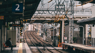 铁路列车停靠站点