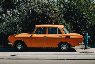 复古老爷车汽车