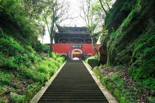 春季安徽齐云山风光
