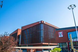 现代风格建筑外观展示