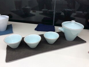 青瓷茶具