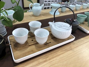 白瓷茶具
