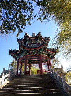 古色古香中式凉亭美景