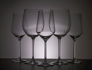 玻璃酒杯