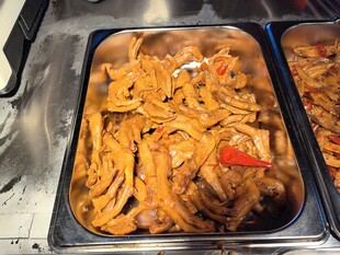  卤鸭爪