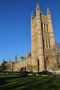 英国议会大厦宏伟外观