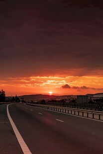夕阳下的公路美景